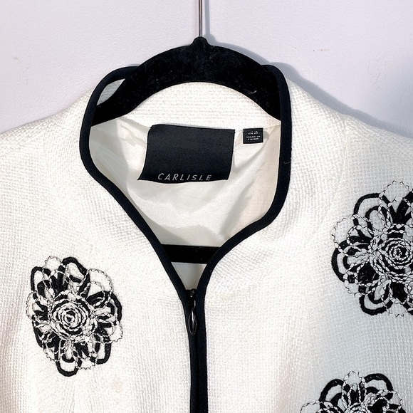 Carlisle Elegant White Tweed Jacket with black floral detailing size 18 - Picture 5 of 12